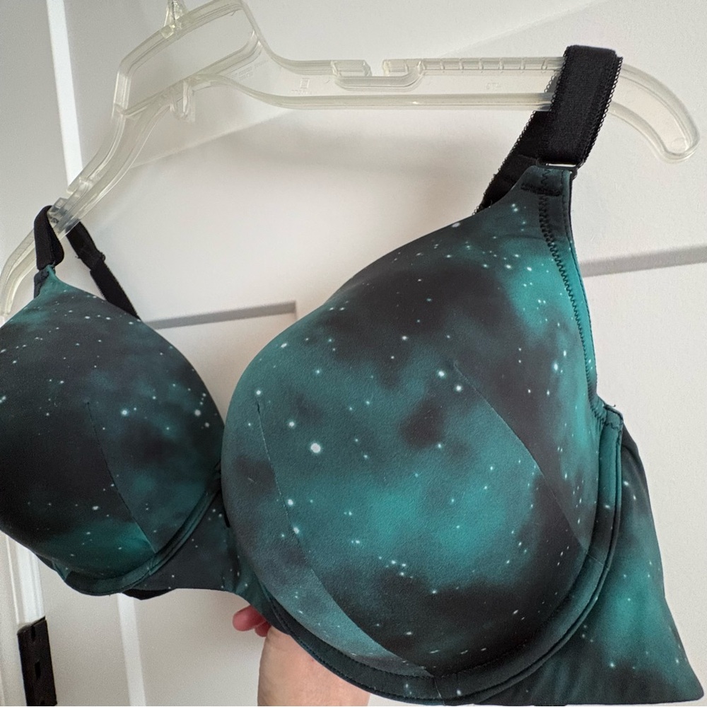 EUC, plus, intimate, bra, supportive, comfy, sexy, 44c
Torrid, plus, curvy girl - Picture 2 of 8